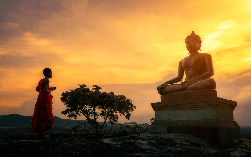 Niệm Phật là gì_ Lợi ích và ý nghĩa của việc niệm Phật