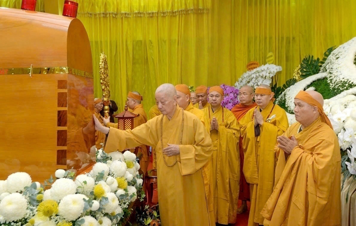 Đức Pháp chủ