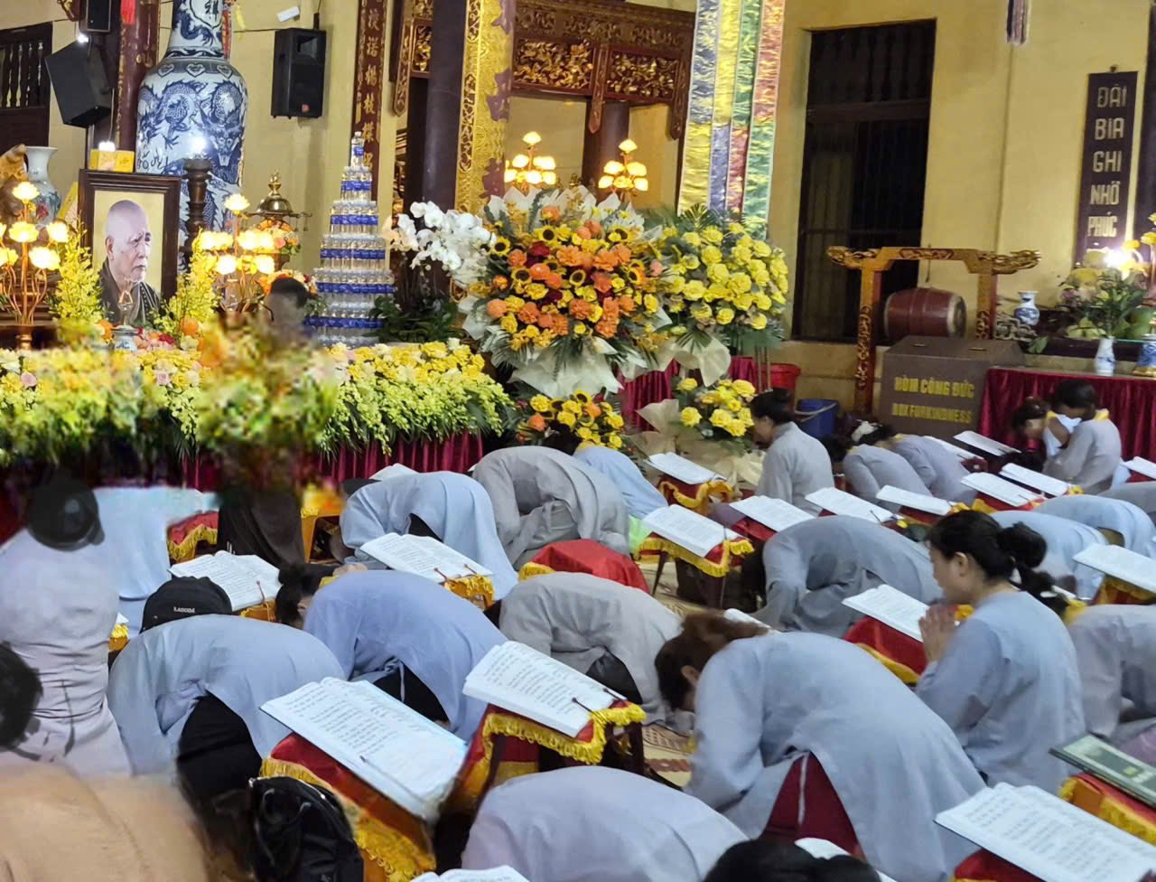 Tùng lâm Quán Sứ đỉnh lễ tưởng niệm giác linh Trưởng lão Hòa thượng Thích Trí Tịnh