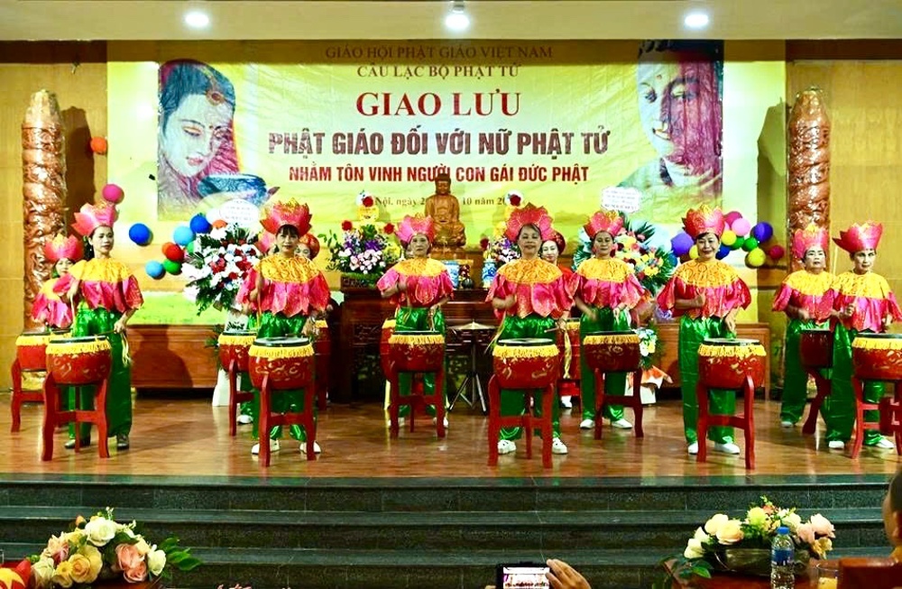 Giao lưu “Phật giáo đối với nữ Phật tử” tại chùa Quán Sứ