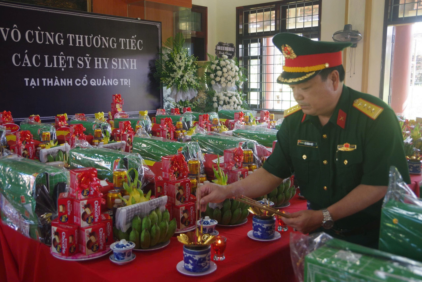 Hơn 30 hài cốt liệt sĩ được tìm thấy sau buổi chiếu phim “Mưa Đỏ” tại Thành Cổ Quảng Trị
