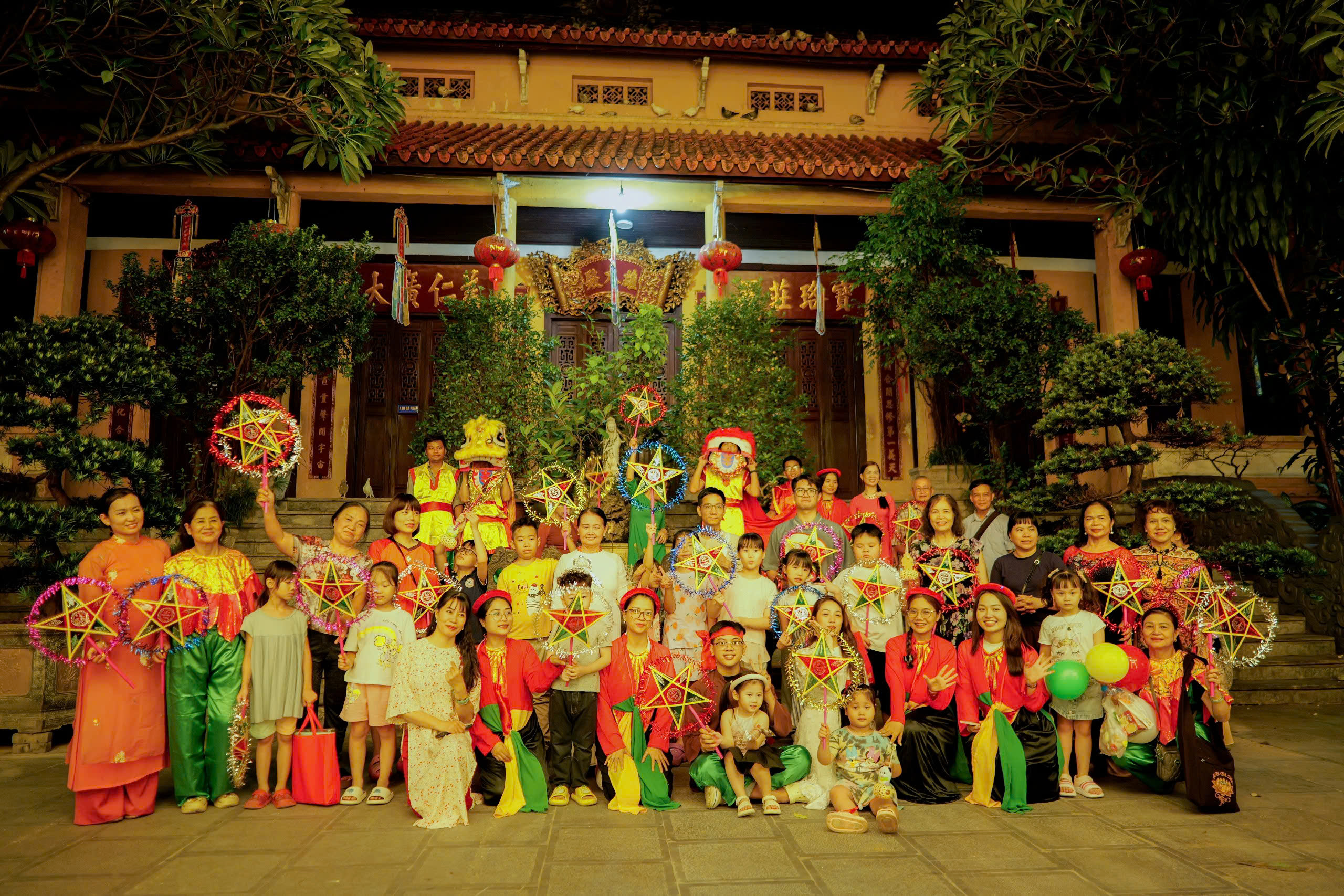 Trung thu 2025 tại Chùa Quán Sứ rộn ràng với Đêm hội Trăng Sao