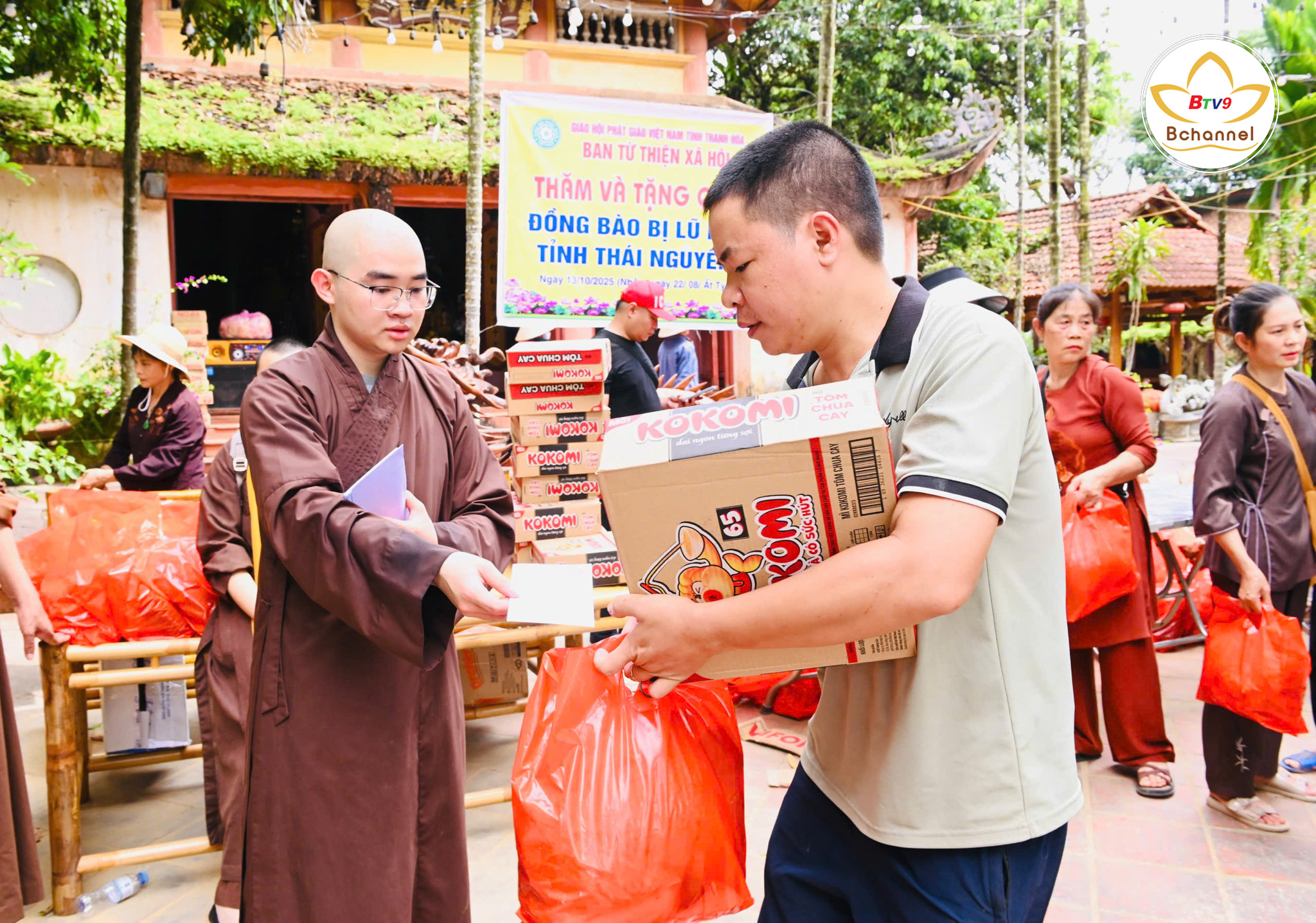 Ban Từ thiện GHPGVN tỉnh Thanh Hóa trao hơn 500 phần quà trị giá 370 triệu đồng tại Thái Nguyên