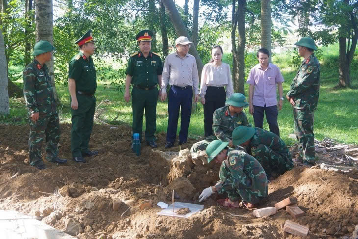 Hơn 30 hài cốt liệt sĩ được tìm thấy sau buổi chiếu phim “Mưa Đỏ” tại Thành Cổ Quảng Trị