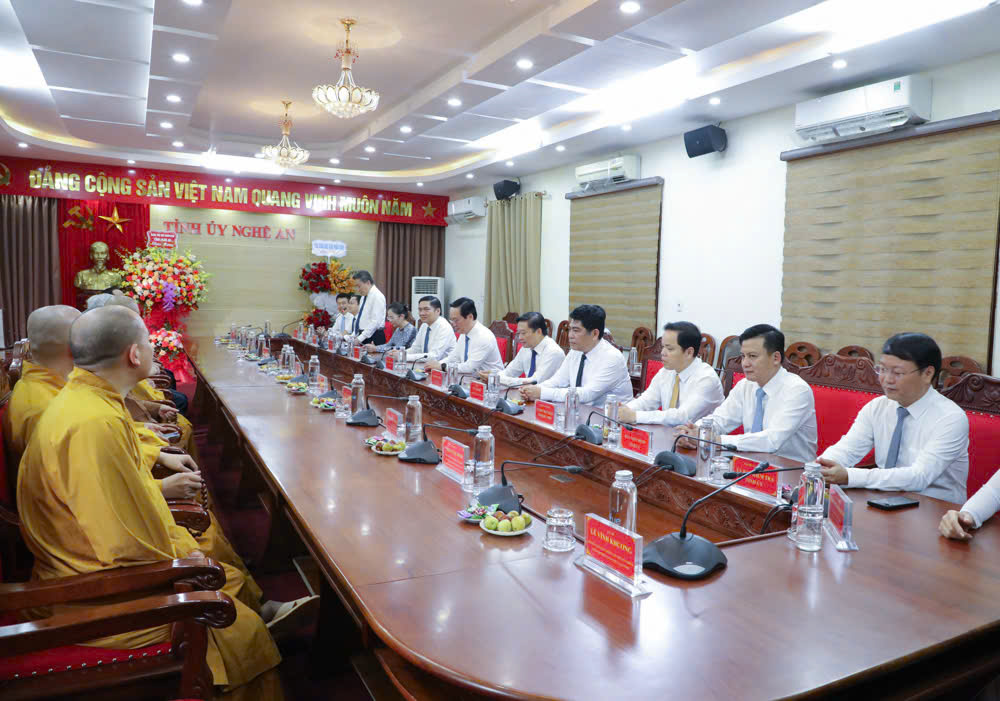 GHPGVN tỉnh Nghệ An chúc mừng thành công Đại hội Đảng bộ tỉnh lần thứ XX