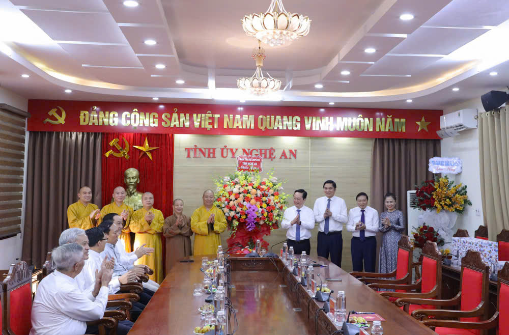 Gắn bó đạo pháp – dân tộc, vun bồi đại đoàn kết toàn dân