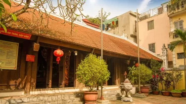 Trải nghiệm không gian tĩnh lặng tại Chùa Hợp Thiện Hà Nội