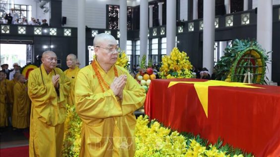 Trung ương Giáo hội Phật giáo Việt Nam kính viếng Tổng Bí thư Nguyễn Phú Trọng