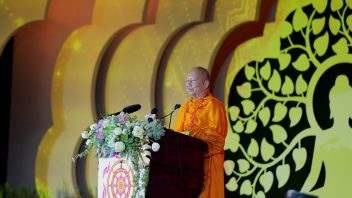 Hòa thượng Chủ tịch ICDV: Người Phật tử hãy giữ tinh thần từ bi và dấn thân như những đóa sen